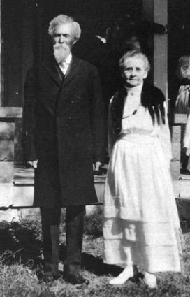 Patrick McAnany and Helen Mansfield in 1919 at their golden wedding anniversary